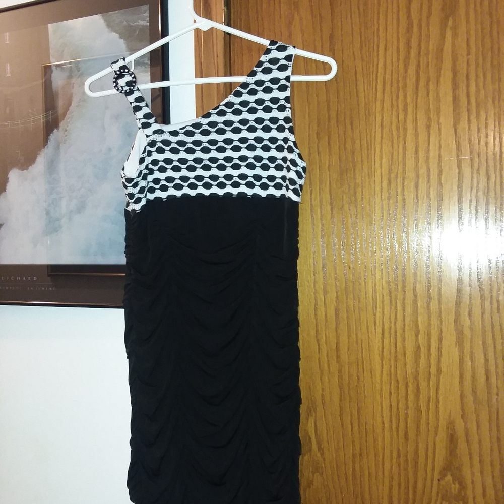 Amy's Closet Size 16 Juniors Prom Dress